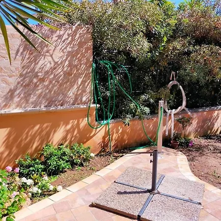 Casa A 50 Passi Dalla Capoterra
