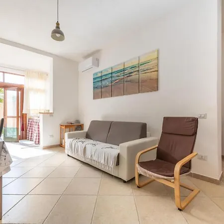 Holiday home Casa A 50 Passi Dalla Spiaggia Capoterra